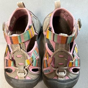 Keen Toddler Size 8 sandals. Loved for only one summer, lots of life left!
